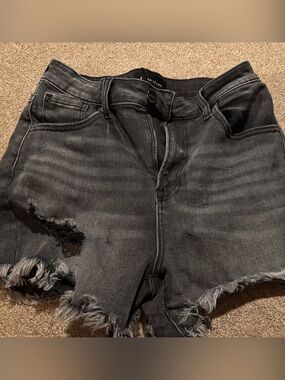 WOMEN Shorts Jean Shorts - Black Distressed Frayed Hem